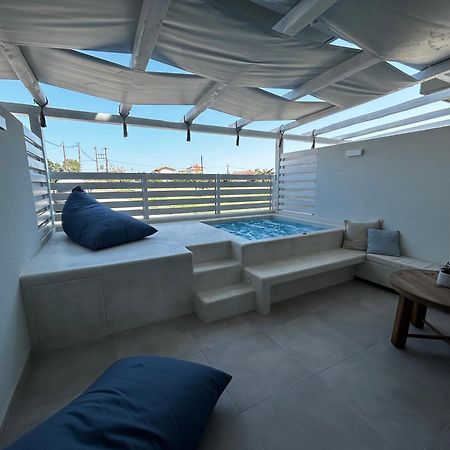 Calliopes By The Sea Boutique Suites Paralia Dionisiou Eksteriør billede