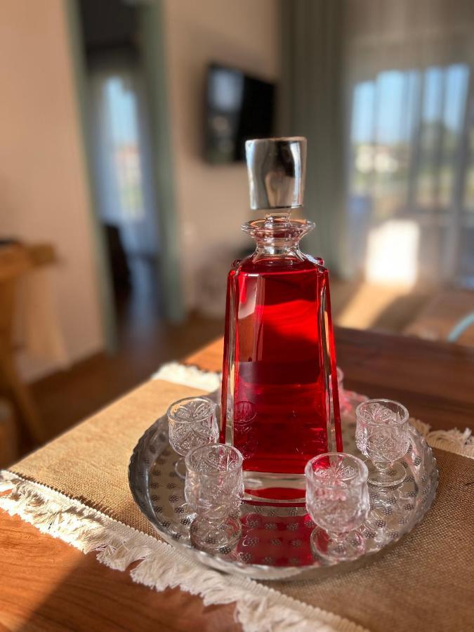 Calliopes By The Sea Boutique Suites Paralia Dionisiou Eksteriør billede