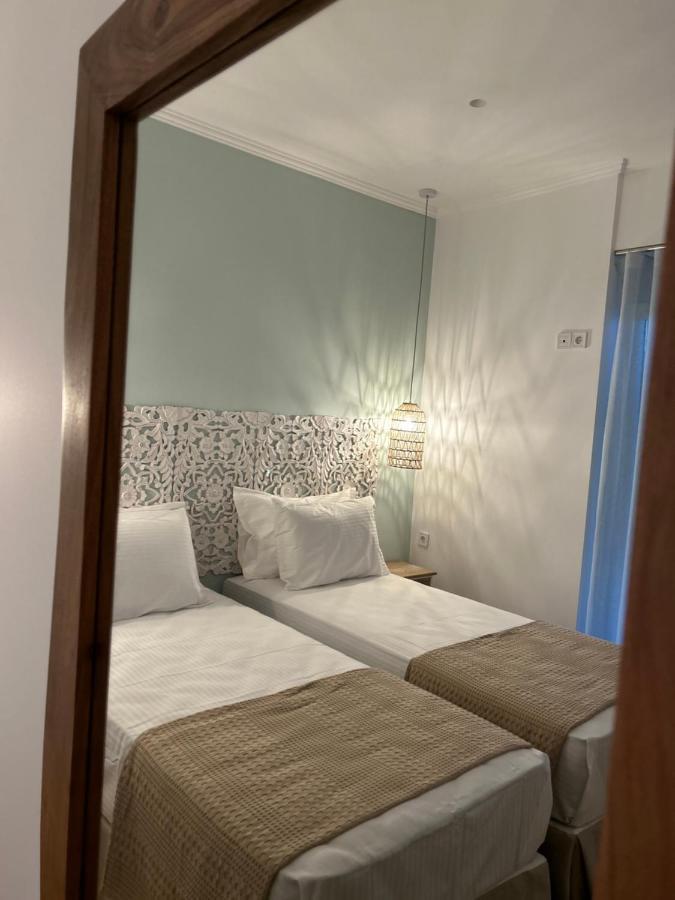 Calliopes By The Sea Boutique Suites Paralia Dionisiou Eksteriør billede
